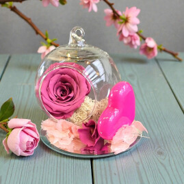 Éternelle rose boule de verre